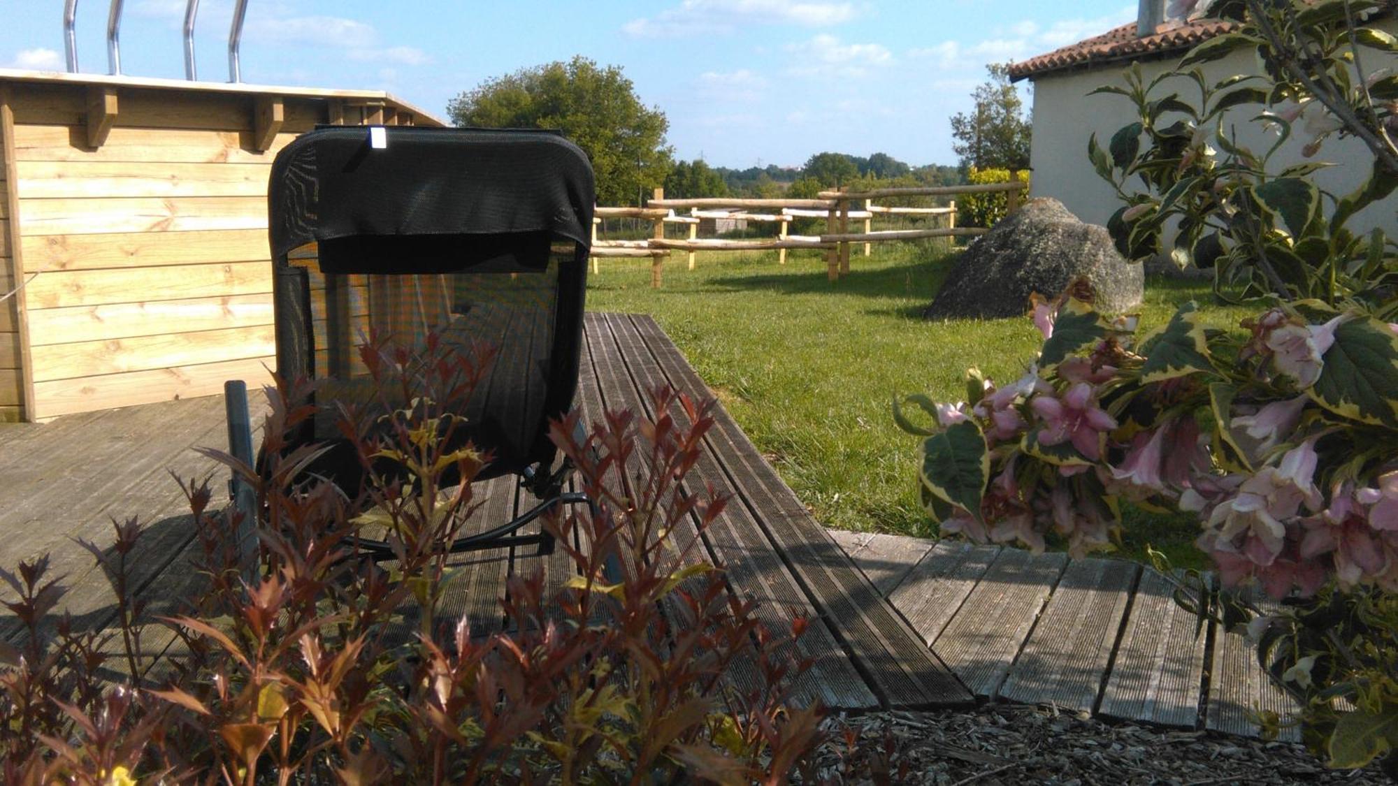 Gite De L'Ivronniere La Ronde  Exterior photo
